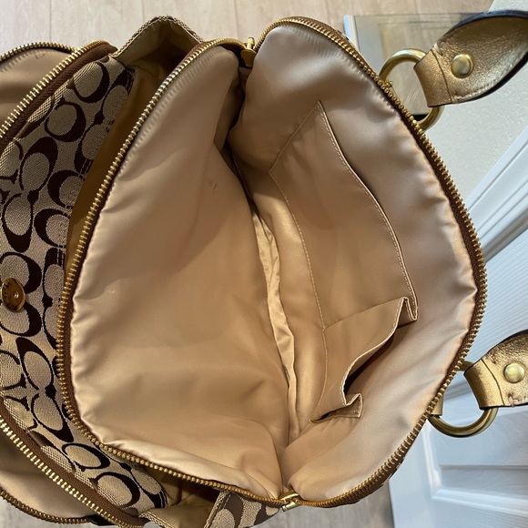 Coach Purse - Picture 5 of 5